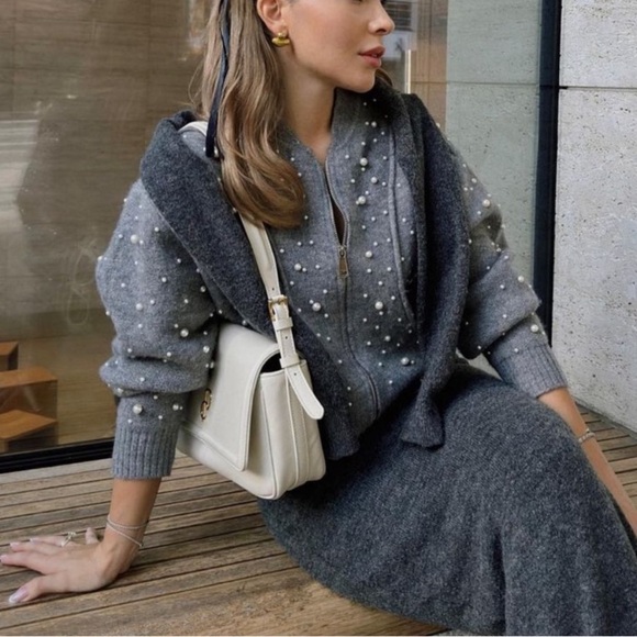 Zara KNIT BOMBER JACKET WITH FAUX PEARLS - Picture 6 of 7